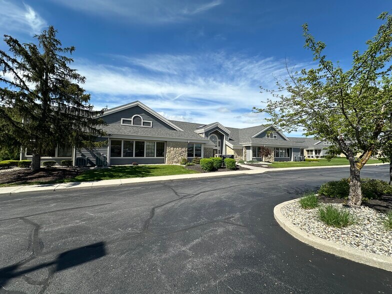 More Photos Of 9009 Coldwater Rd, Fort Wayne Unknown For Lease