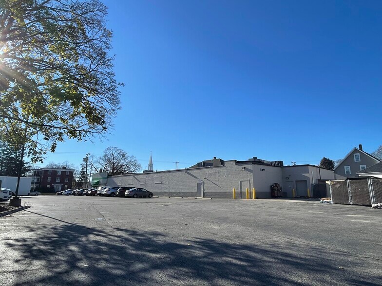 More Photos Of 700 Central Ave, Pawtucket Freestanding For Sale