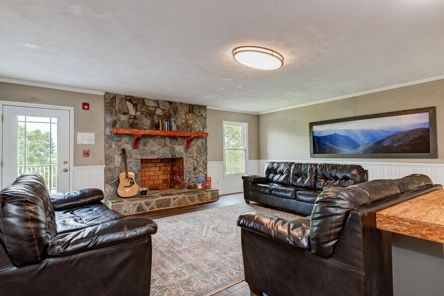 More Photos Of 517 Cub Creek Rd, Ellenboro Specialty For Sale