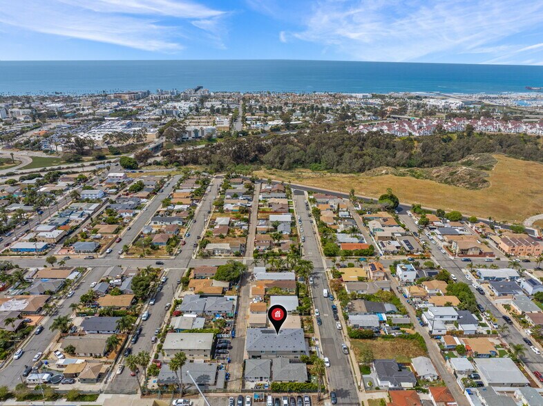 More Photos Of 1417 Lemon St, Oceanside Multifamily For Sale