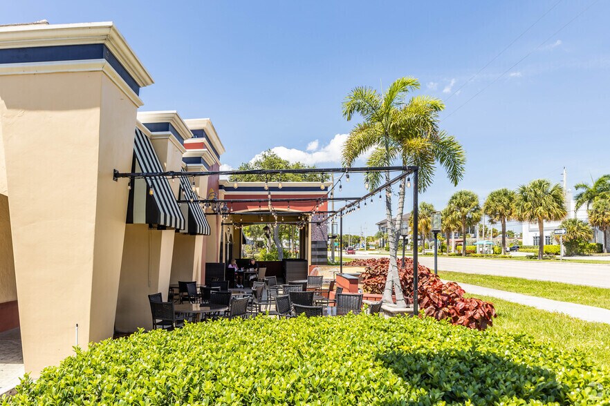 More Photos Of 1424-1450 N Federal Hwy, Boca Raton Restaurant For Sale