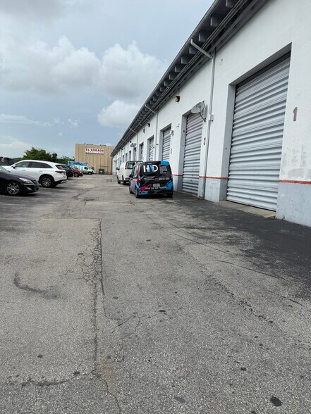 More Photos Of 7311 NW 12th St, Miami Light Distribution For Lease