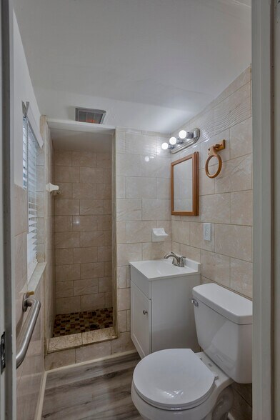 More Photos Of 1102 Sunset Point Rd, Clearwater Apartments For Sale