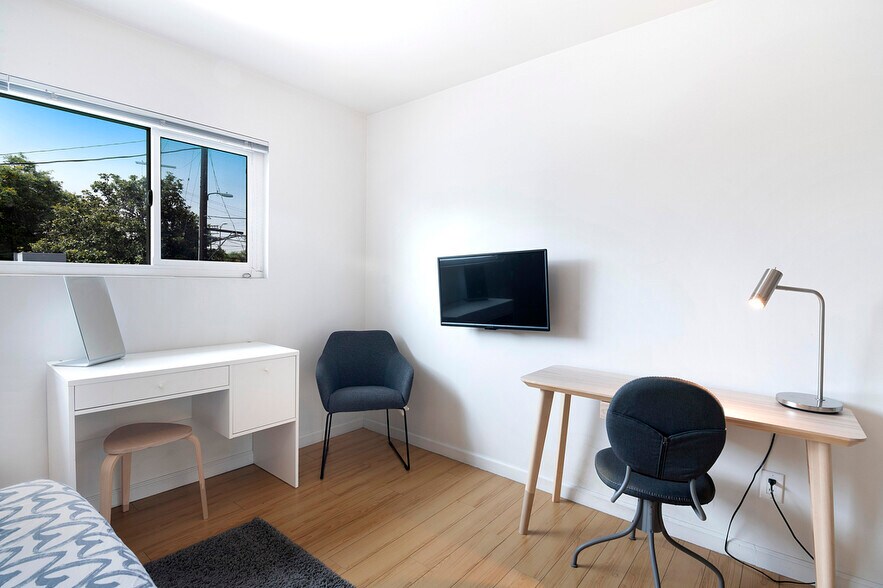 More Photos Of 2023 Preuss Rd, Los Angeles Apartments For Sale