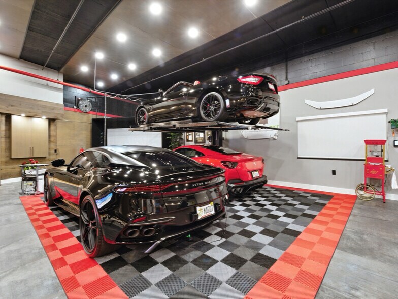 More Photos Of 994 N Barfield Dr, Marco Island Warehouse For Sale