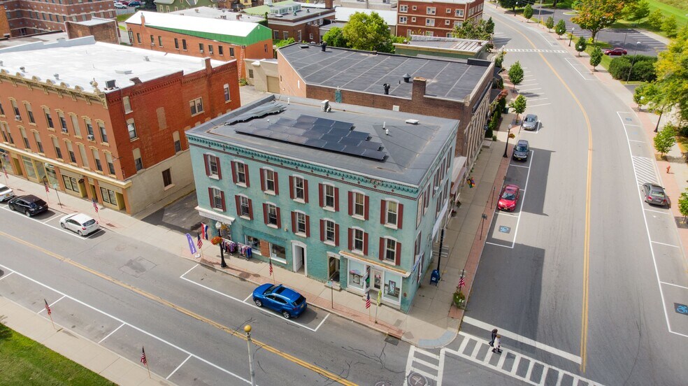 More Photos Of 89 Church St, Canajoharie Storefront Retail Residential For Lease