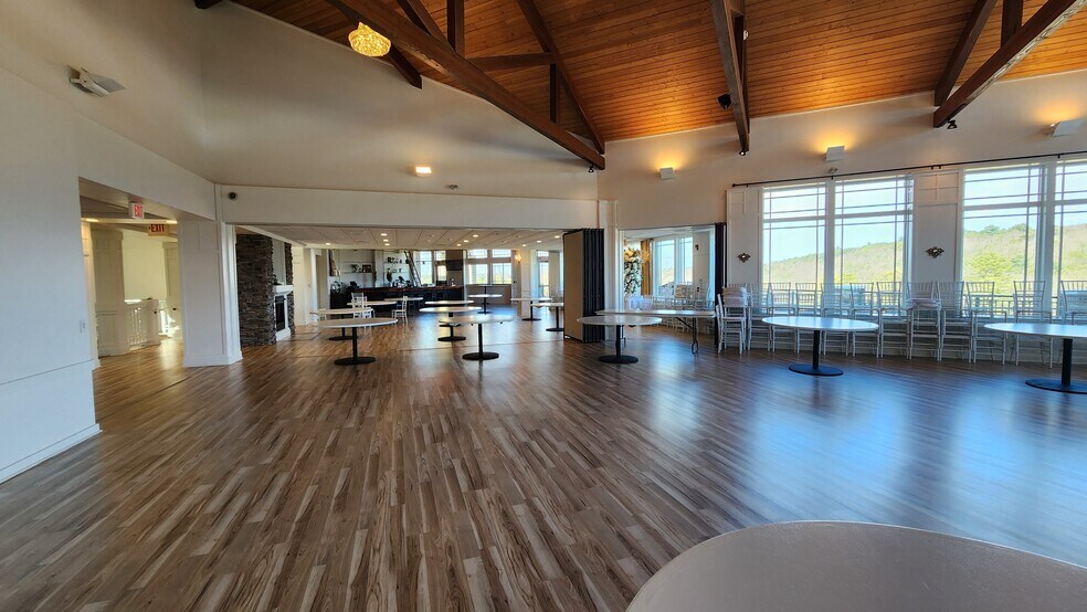 More Photos Of 2230 Fireline Rd, Palmerton Restaurant For Sale