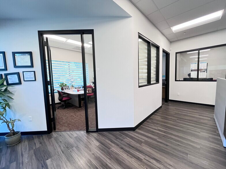 More Photos Of 1935 Chicago Ave, Riverside Office For Sale