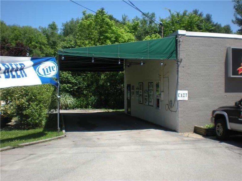 More Photos Of 2600-2604 Golden Mile Hwy, Plum Freestanding For Lease