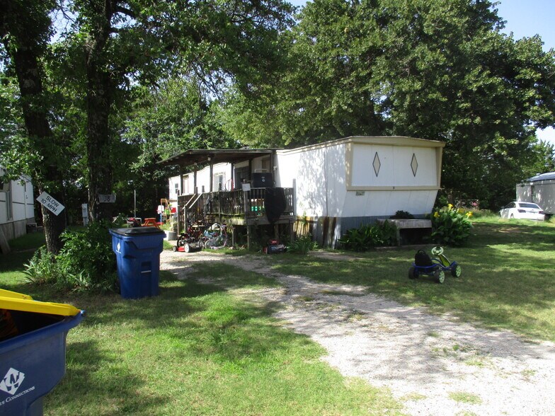 More Photos Of 1401 N Choctaw Rd, Choctaw Manufactured Housing Mobile Home Park For Sale