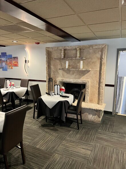 More Photos Of 9415 Main St, Clarence Freestanding For Sale