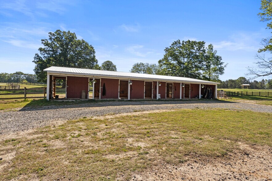 More Photos Of 299 McKelvey Rd, Pelzer Specialty For Sale