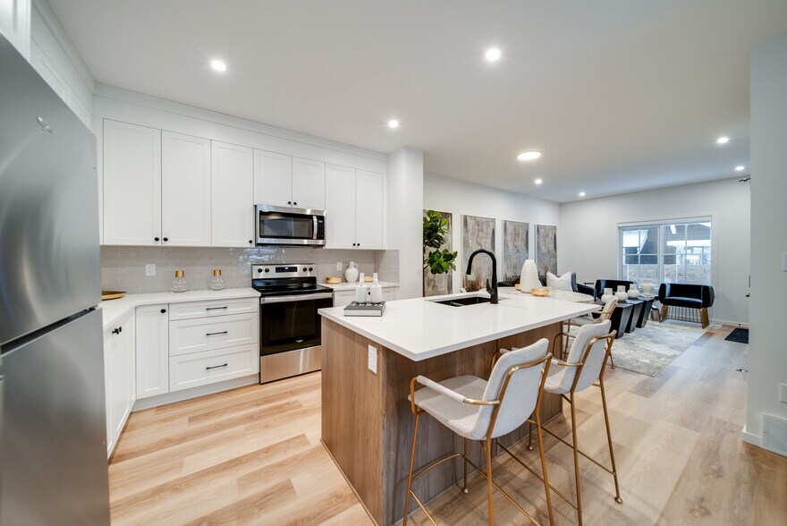 More Photos Of 11121 62 STREET, Edmonton Multifamily For Sale