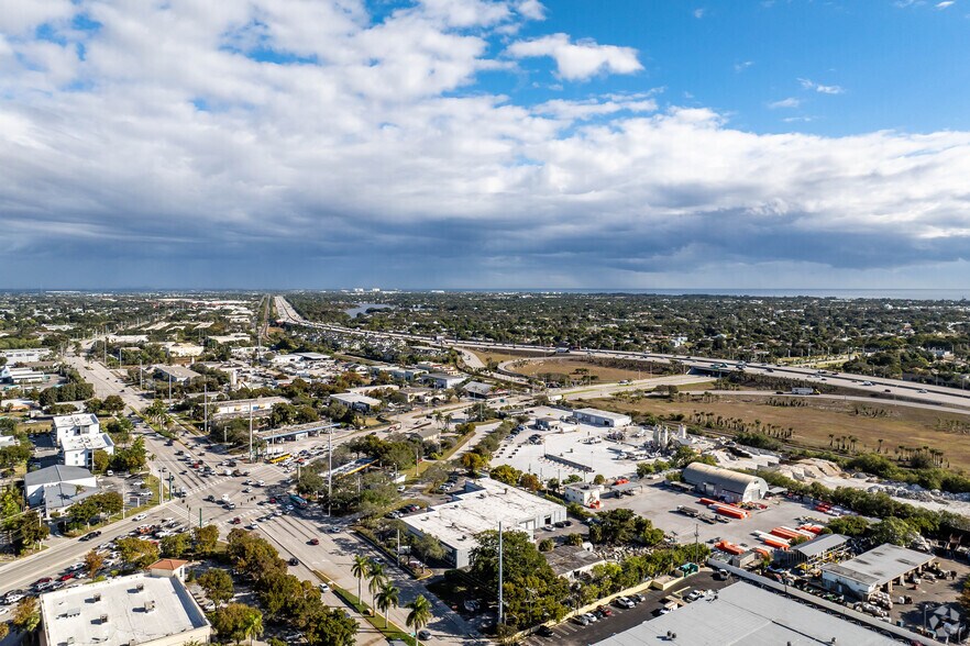 More Photos Of 101 S Congress Ave, Delray Beach Showroom For Lease