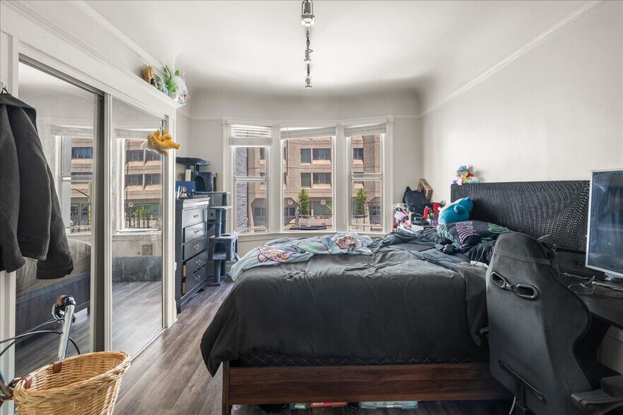 More Photos Of 677 Ellis St, San Francisco Apartments For Sale