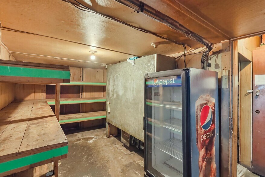 More Photos Of 225 Owego Turnpike, Waymart Specialty For Sale