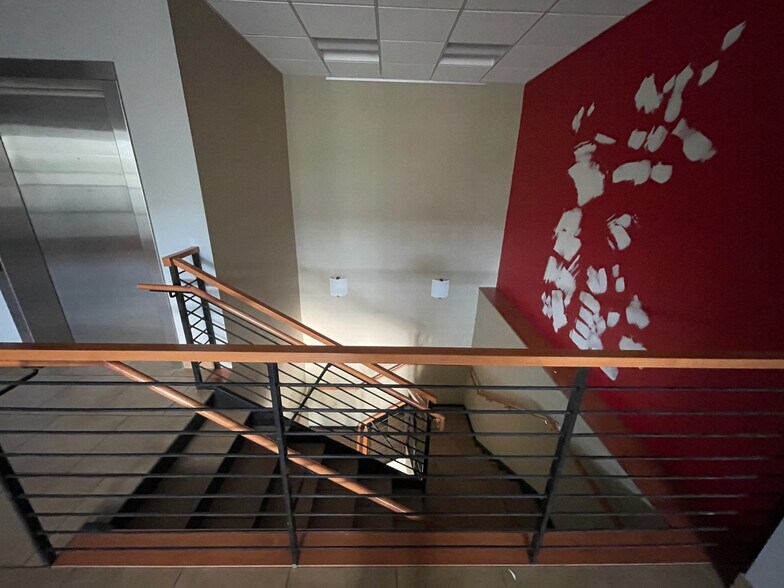 More Photos Of 720 W Lancaster Ave, Bryn Mawr Freestanding For Lease