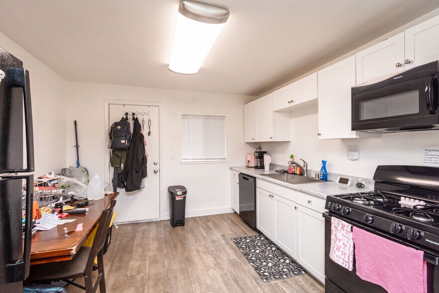 More Photos Of 4224 Mary Ave, Olivehurst Apartments For Sale