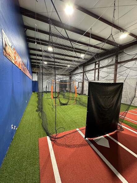 More Photos Of 3755 SW 74th Ave, Ocala Warehouse For Lease