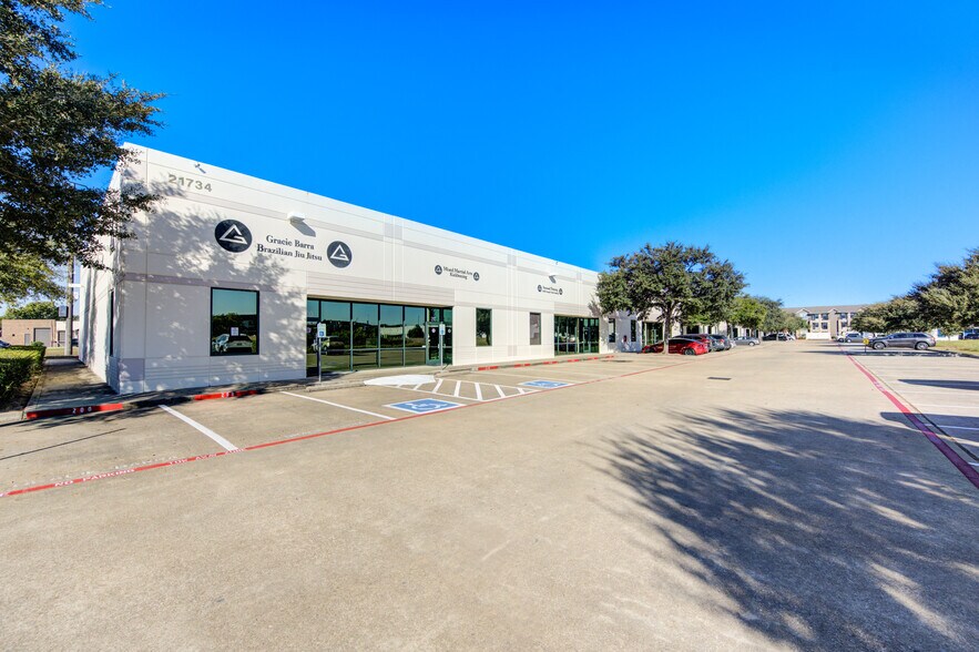 More Photos Of 21734 Provincial Blvd, Katy Medical For Sale