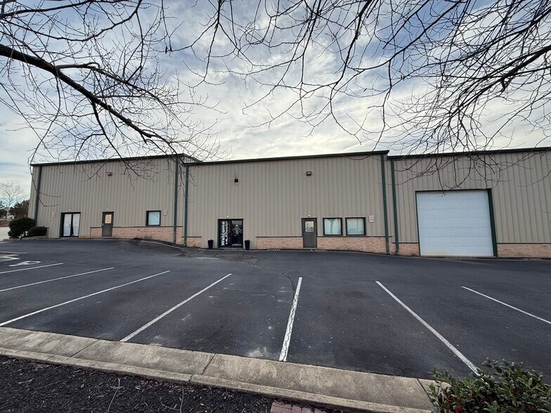 Primary Photo Of 26 Perchwood Dr, Fredericksburg Industrial For Sale