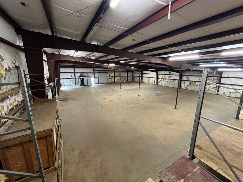 More Photos Of 3575 Trotter Dr, Alpharetta Warehouse For Lease