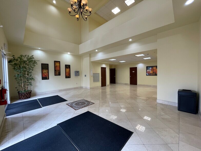 More Photos Of 1073 Willa Springs Dr, Winter Springs Office For Sale