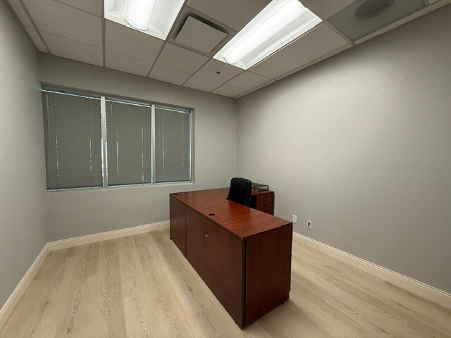 More Photos Of 900 Grier Dr, Las Vegas Office For Lease