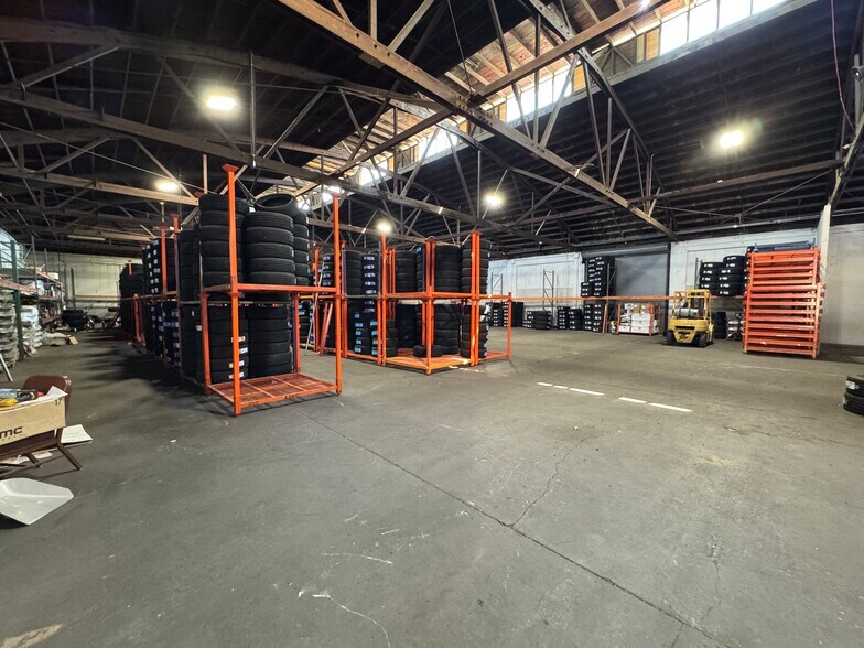 More Photos Of 271 S I St, San Bernardino Warehouse For Lease