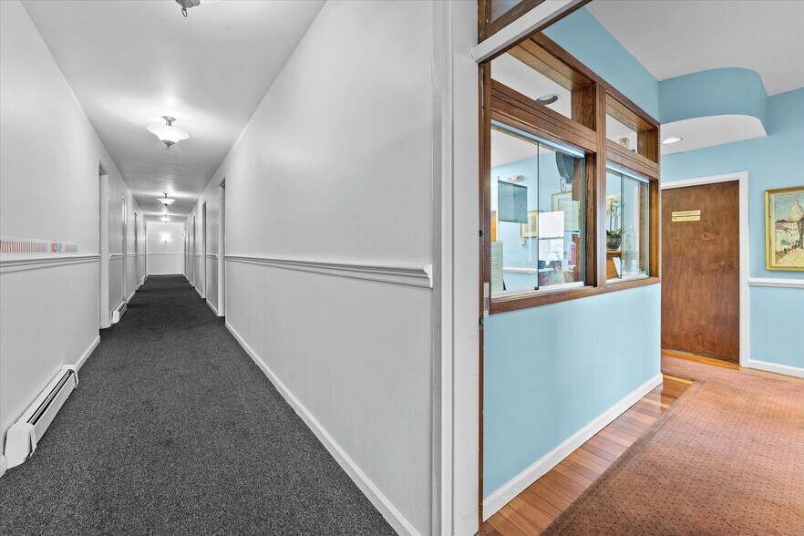 More Photos Of 130 Pondfield Rd, Bronxville Medical For Lease