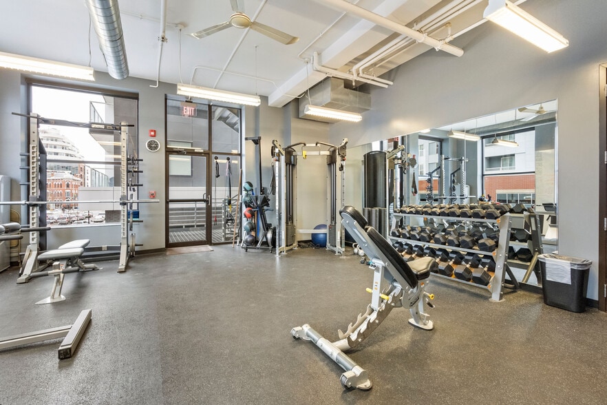 More Photos Of 241 N Pennsylvania St, Indianapolis Loft Creative Space For Sale