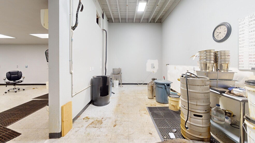 More Photos Of 516 S 1st Ave, Hillsboro Service For Lease