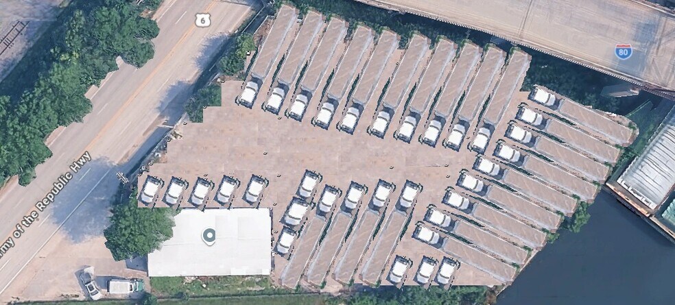 Primary Photo Of 606 Railroad St, Joliet Warehouse For Lease