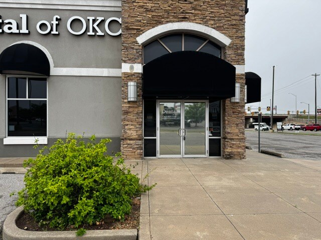 More Photos Of 508 W I 240 Service Rd, Oklahoma City Storefront For Lease