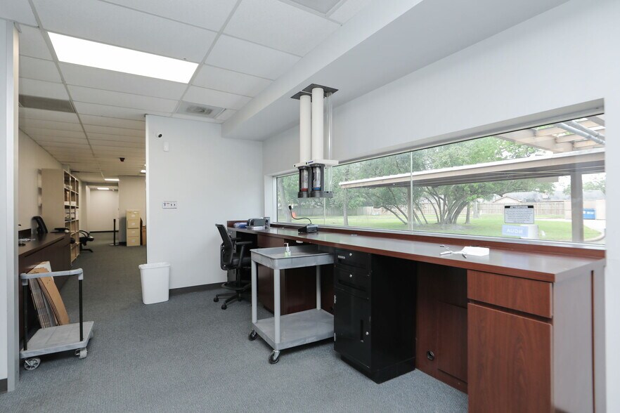 More Photos Of 12755 N Houston Rosslyn Rd, Houston Bank For Sale