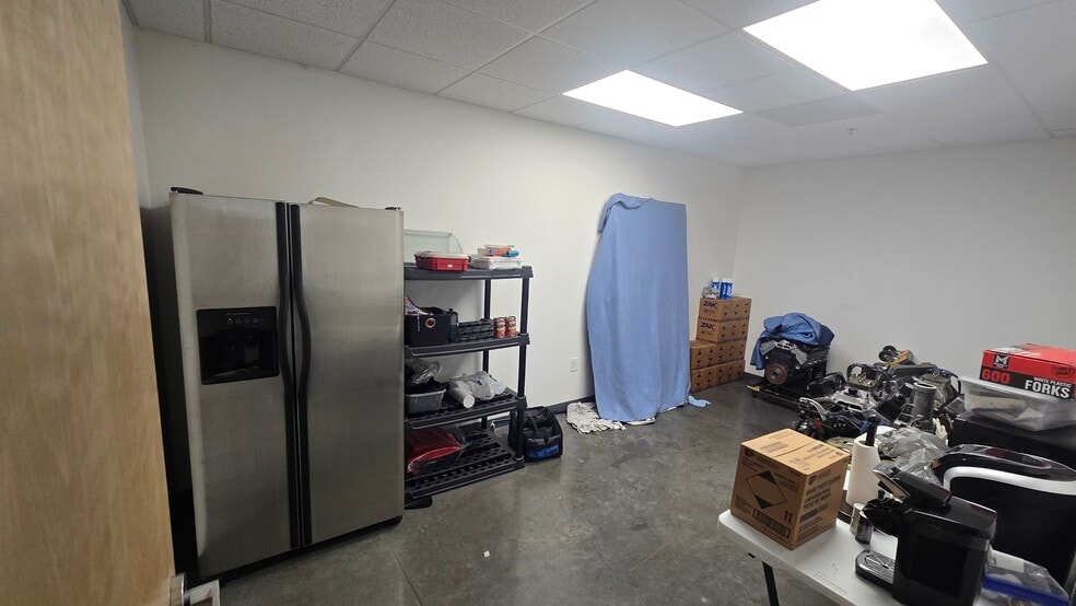 More Photos Of 197 Thunder Rd, Mooresville Light Distribution For Lease