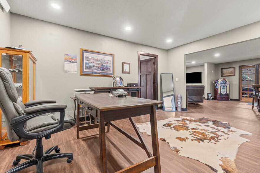 More Photos Of 5642 Bob Ln, Black Hawk Service For Sale