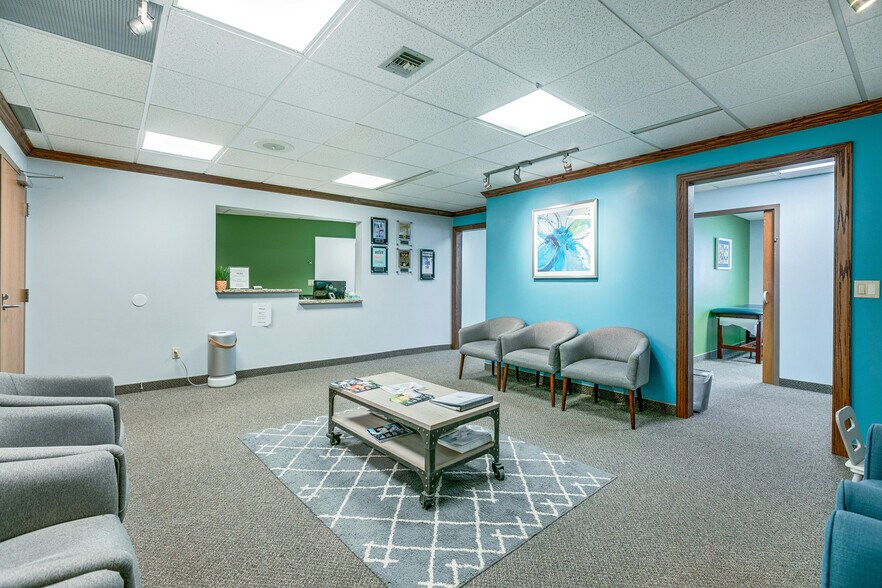 More Photos Of 2480 White Bear Ave N, Maplewood Medical For Sale