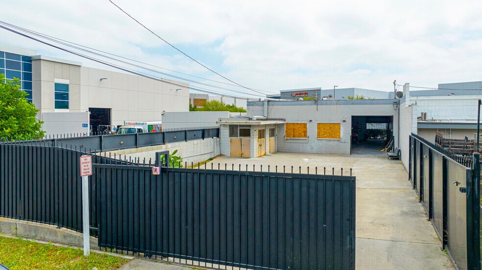 Primary Photo Of 9110 Dice Rd, Santa Fe Springs Warehouse For Sale