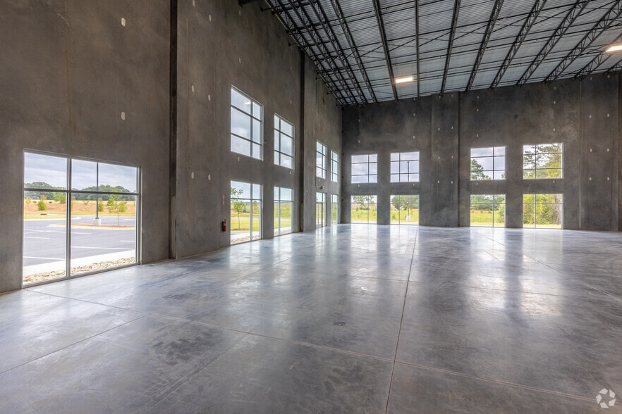 More Photos Of 134 Long Rd, Williamston Distribution For Sale