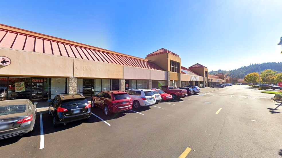 More Photos Of 400-660 NW Eastman Pky, Gresham General Retail For Lease
