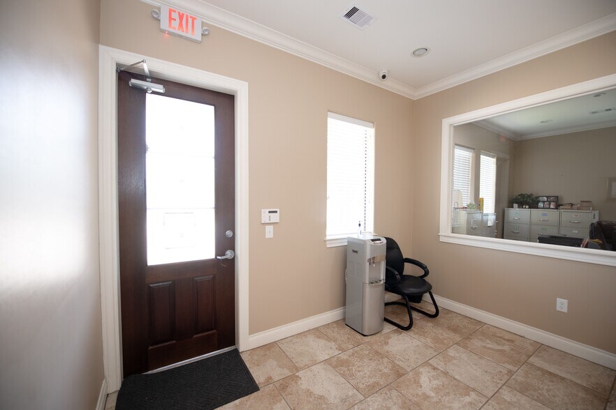 More Photos Of 21559 Provincial Blvd, Katy Medical For Sale