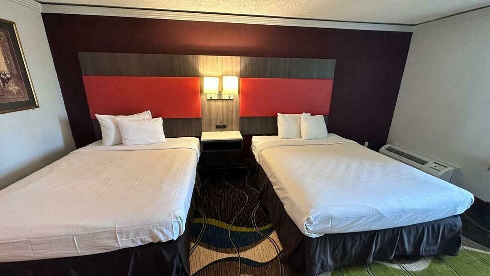 More Photos Of 4142 S Noland Rd, Independence Hotel For Sale