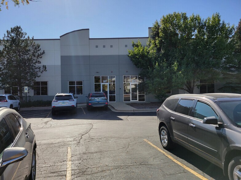 More Photos Of 1251 Humbracht Cir, Bartlett Warehouse For Sale