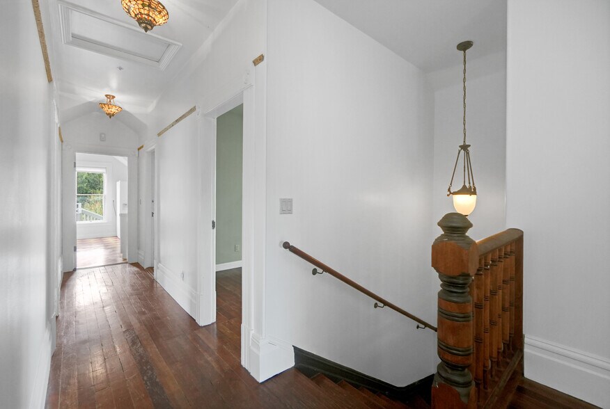 More Photos Of 742 B St, Hayward Restaurant For Sale