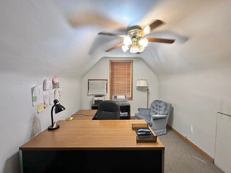 More Photos Of 510 Ridge Rd, Munster Office For Lease