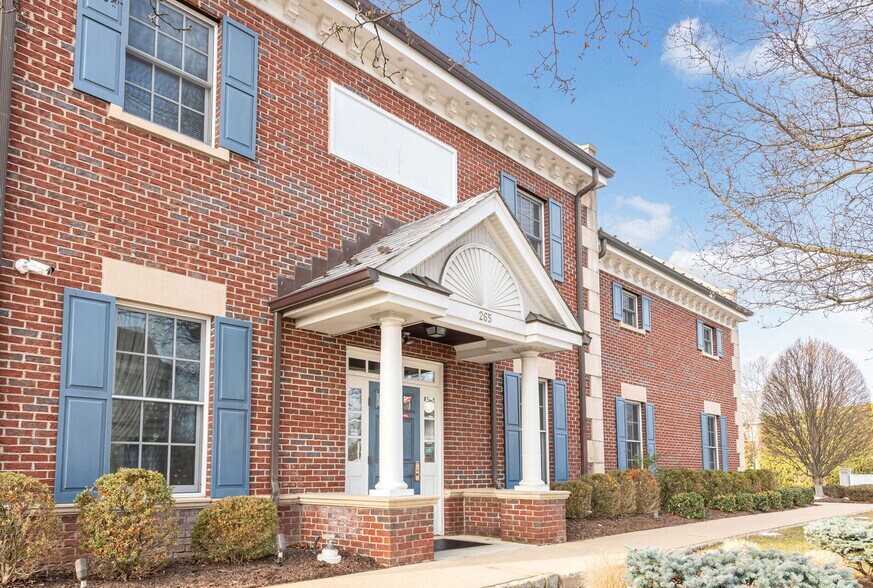 More Photos Of 269 Main St, Madison Bank For Lease