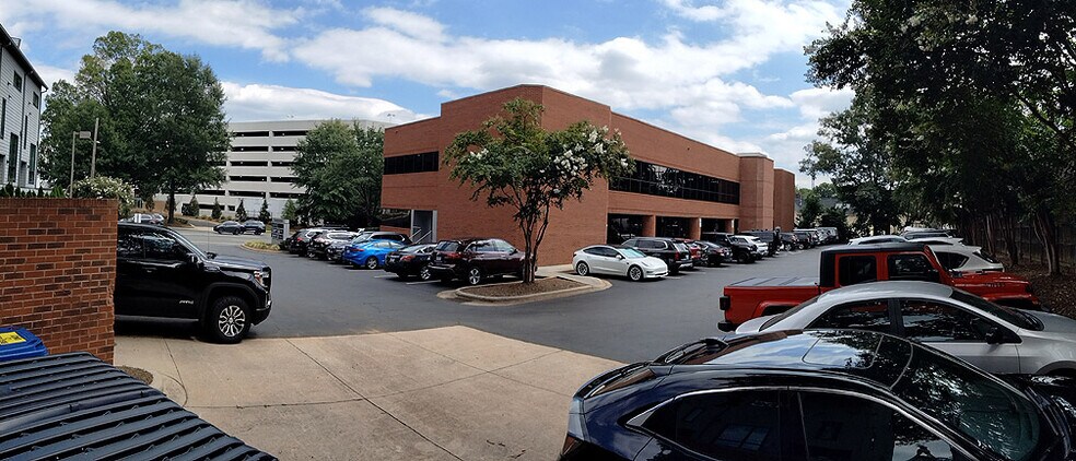 More Photos Of 1100 Kenilworth Ave, Charlotte Office For Lease