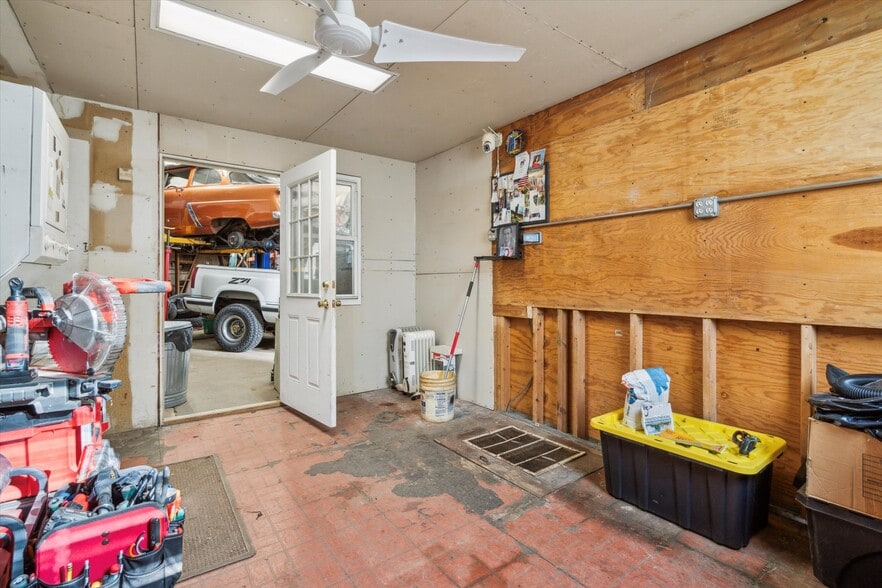 More Photos Of 419 Pierce St, Philadelphia Police Fire Station For Sale
