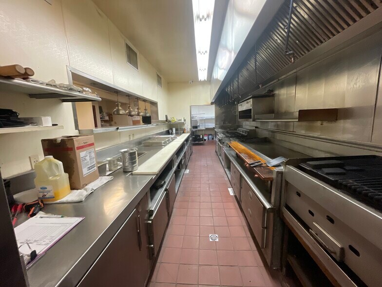 More Photos Of 111 E March Ln, Stockton Hotel For Lease